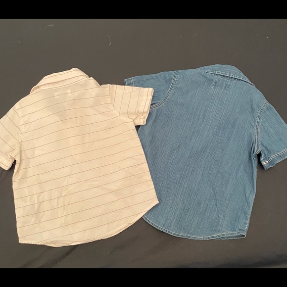 🎉 3 for $30🎉 Old Navy 2 ss button shirts, 3T, one denim (OLCC) - Picture 6 of 8